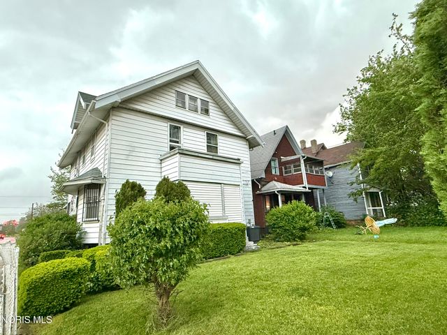 975 Woodland Avenue, Toledo, OH 43607