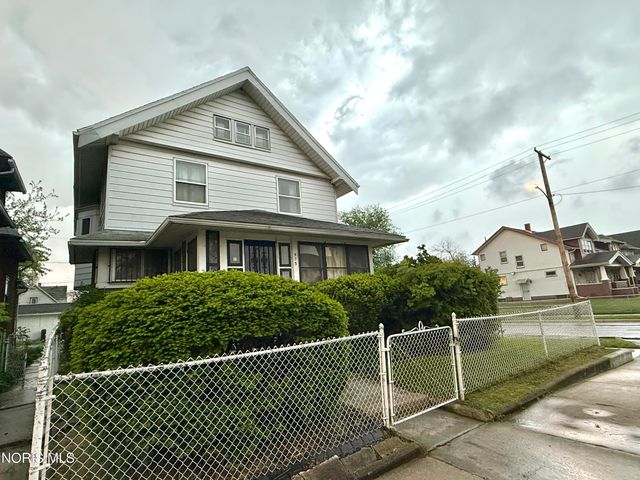 975 Woodland Avenue, Toledo, OH 43607