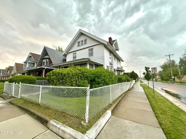 975 Woodland Avenue, Toledo, OH 43607