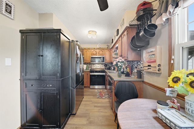 2601 E 40th Street, Des Moines, IA 50317