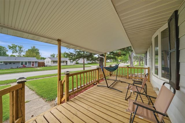 2601 E 40th Street, Des Moines, IA 50317