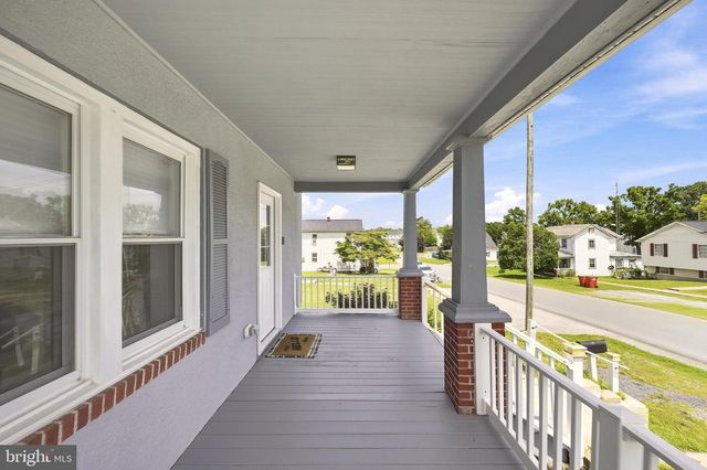 106 S GEORGE ST, Ranson, WV 25438