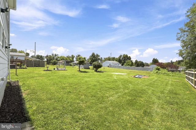 106 S GEORGE ST, Ranson, WV 25438
