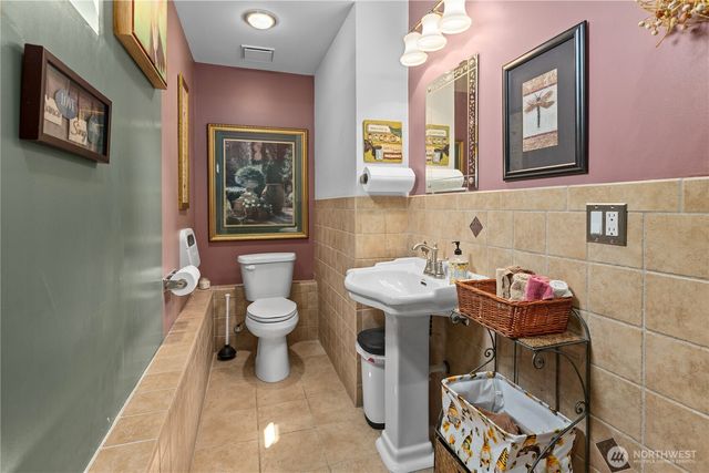 802 Milton Way, Milton, WA 98354