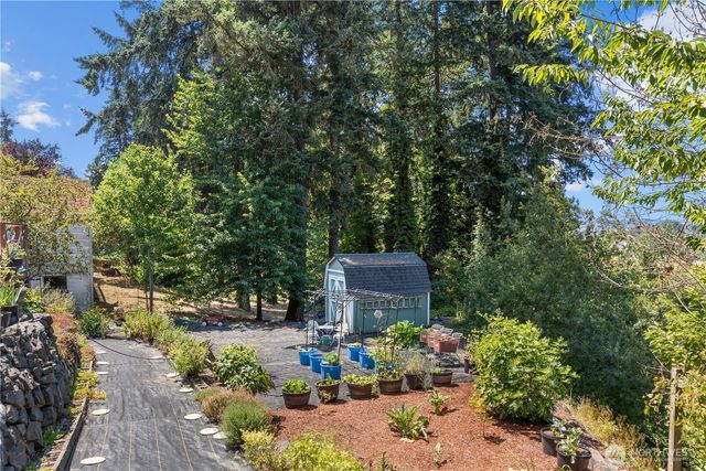 802 Milton Way, Milton, WA 98354