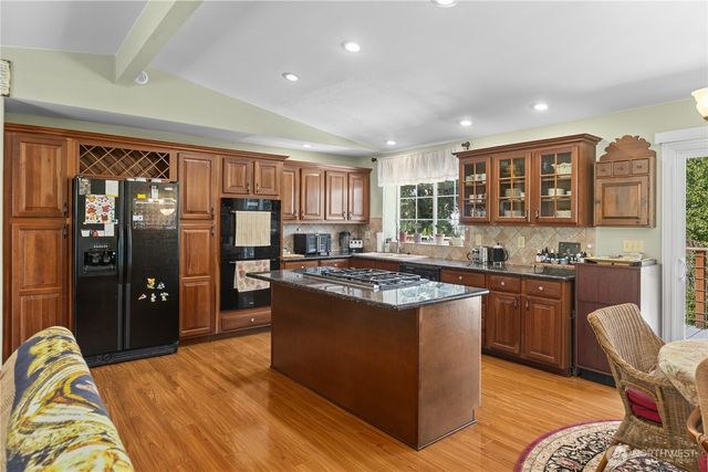802 Milton Way, Milton, WA 98354