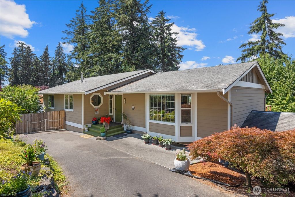 802 Milton Way, Milton, WA 98354