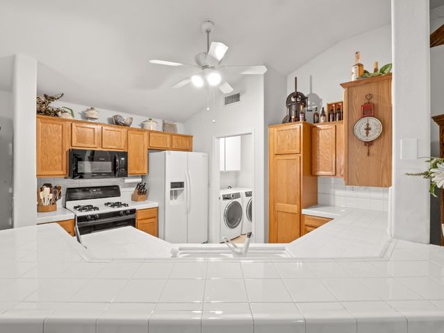 2669 Alamos Avenue, Clovis, CA 93611