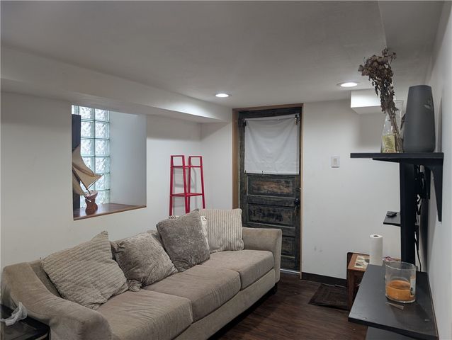 1533 Orangewood Ave, Beechview, PA 15216