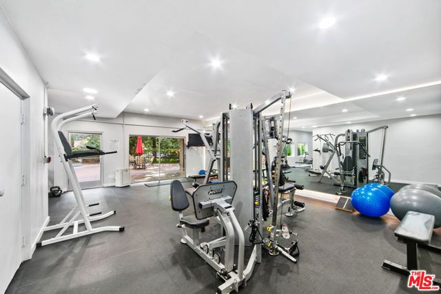 2700 E Cahuenga Boulevard 3204, Los Angeles, CA 90068