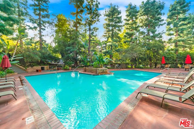 2700 E Cahuenga Boulevard 3204, Los Angeles, CA 90068