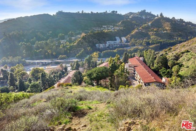 2700 E Cahuenga Boulevard 3204, Los Angeles, CA 90068