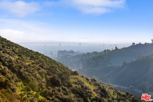 2700 E Cahuenga Boulevard 3204, Los Angeles, CA 90068