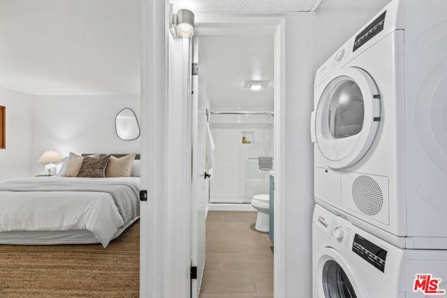 2700 E Cahuenga Boulevard 3204, Los Angeles, CA 90068