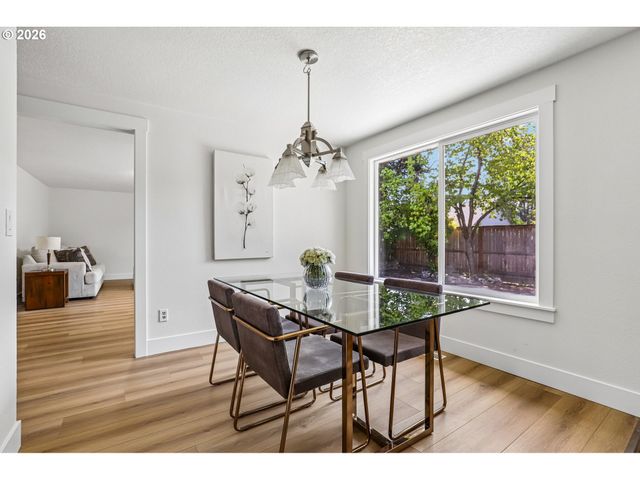 20305 Sw 70TH Ave, Tualatin, OR 97062