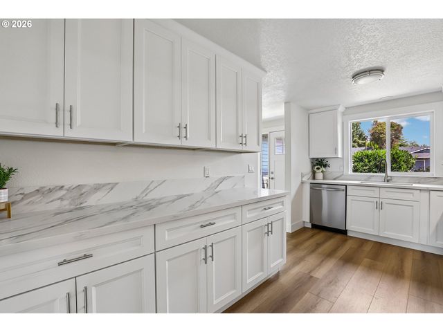 20305 Sw 70TH Ave, Tualatin, OR 97062