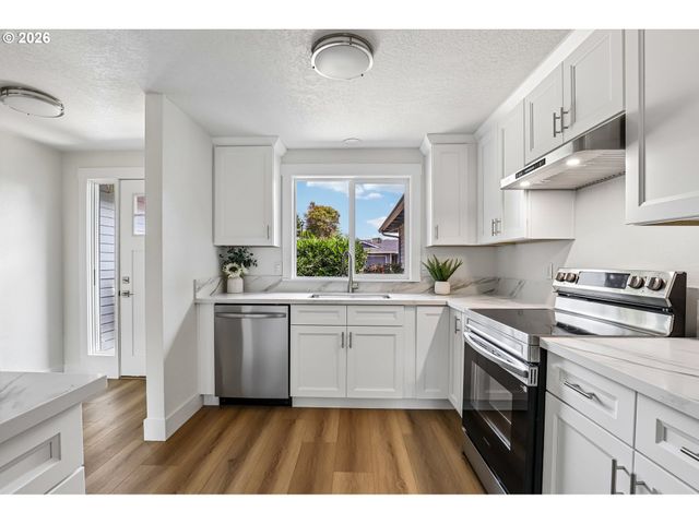 20305 Sw 70TH Ave, Tualatin, OR 97062