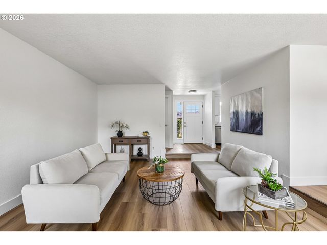 20305 Sw 70TH Ave, Tualatin, OR 97062