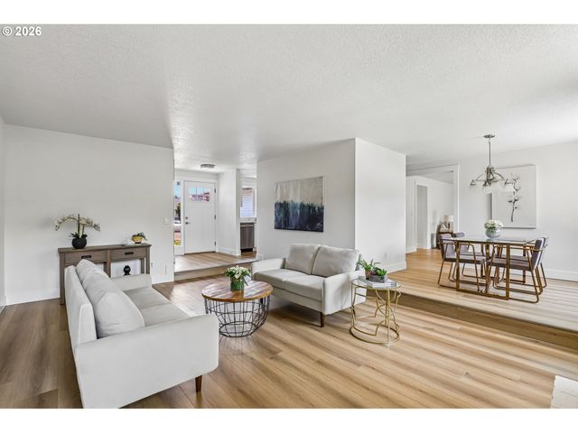 20305 Sw 70TH Ave, Tualatin, OR 97062
