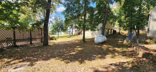 121 N Point Drive N, Trinity, TX 75862