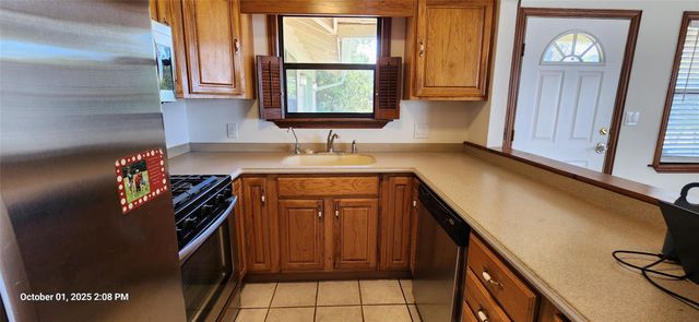 121 N Point Drive N, Trinity, TX 75862