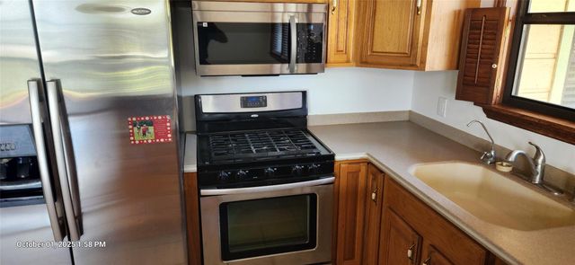 121 N Point Drive N, Trinity, TX 75862