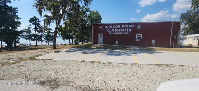 121 N Point Drive N, Trinity, TX 75862