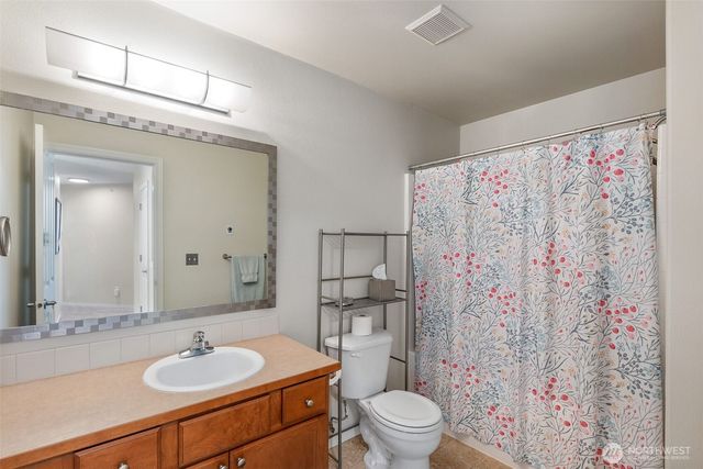 2150 Charles Street #A, Dupont, WA 98327