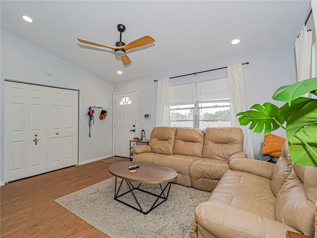 1656 3rd Avenue SW, Vero Beach, FL 32962