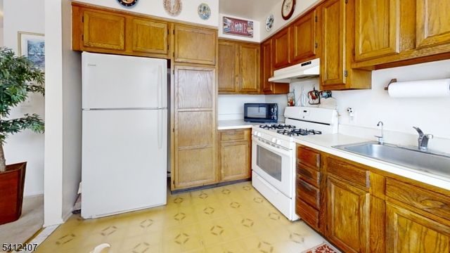 131 Country Club-10 10, Union Twp., NJ 07083