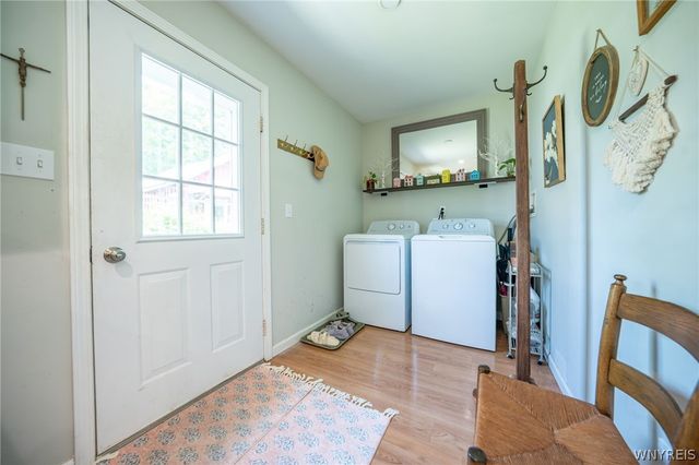 760 West Falls Road, Aurora, NY 14170