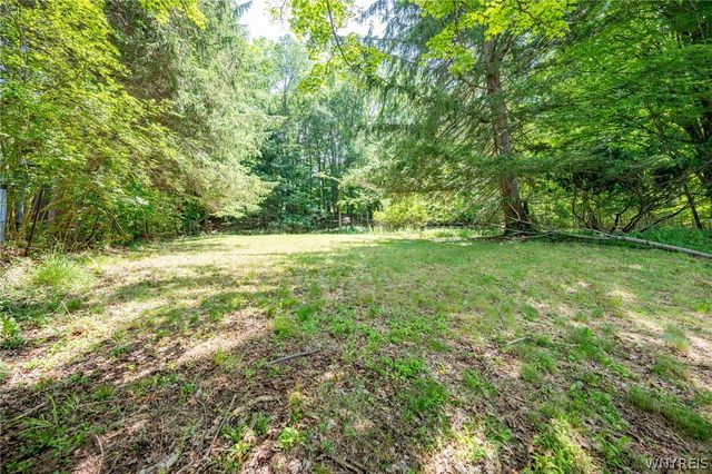 760 West Falls Road, Aurora, NY 14170