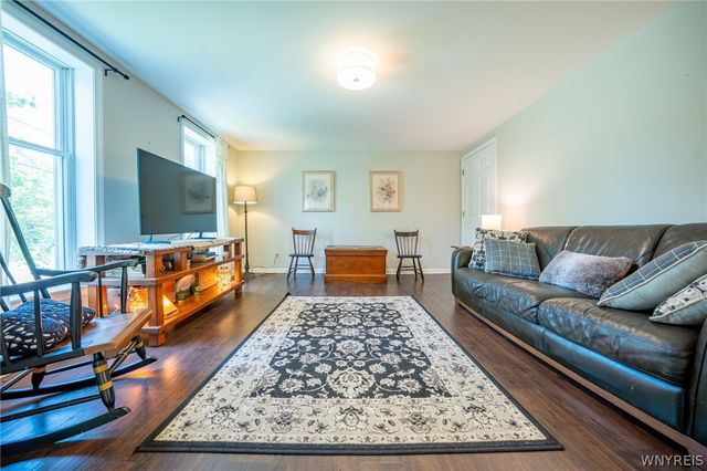 760 West Falls Road, Aurora, NY 14170