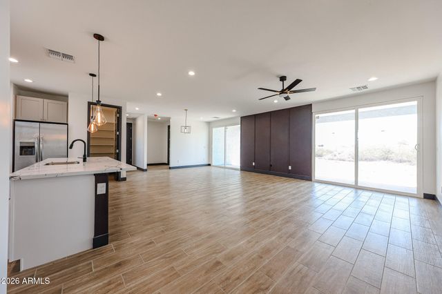8335 S 351ST Drive, Tonopah, AZ 85354