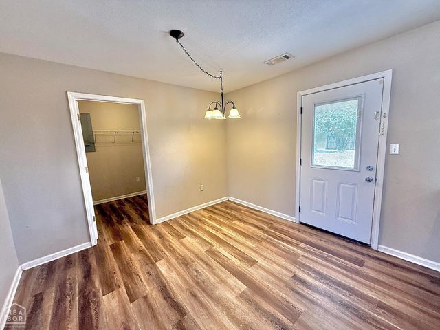829 N 10th Avenue, Paragould, AR 72450