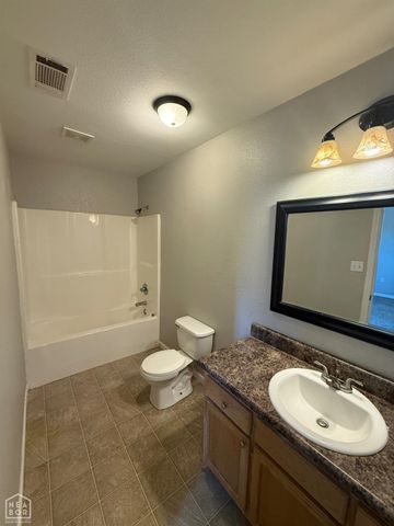 829 N 10th Avenue, Paragould, AR 72450