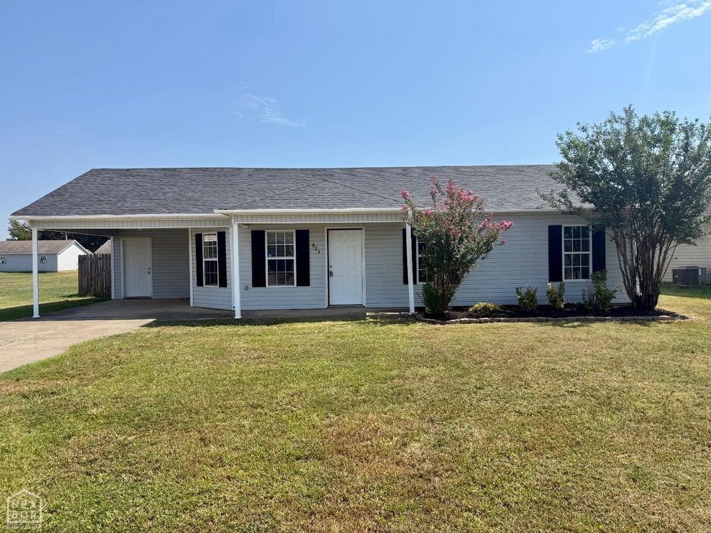 829 N 10th Avenue, Paragould, AR 72450