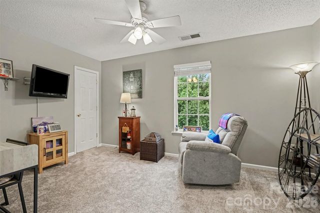 927 Sparrows Nest Lane, Pineville, NC 28134