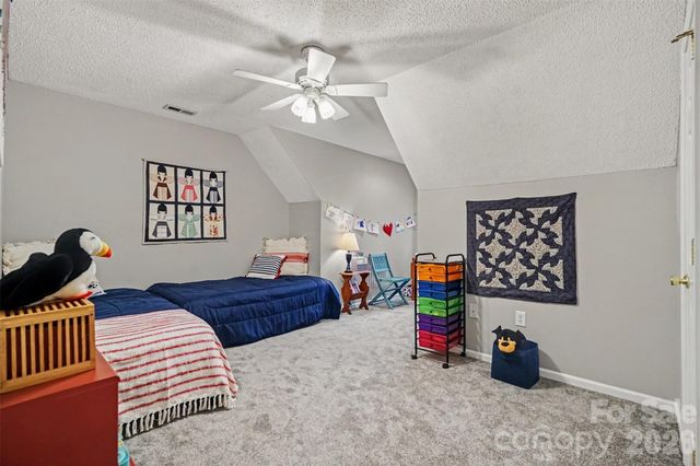 927 Sparrows Nest Lane, Pineville, NC 28134