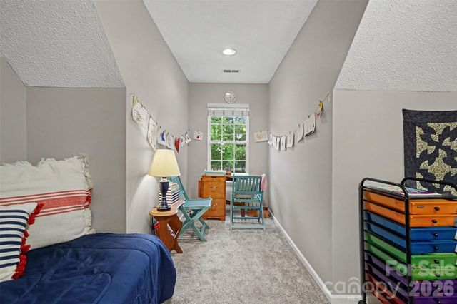 927 Sparrows Nest Lane, Pineville, NC 28134
