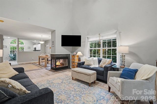 927 Sparrows Nest Lane, Pineville, NC 28134