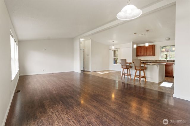 126 Burchett Rd, Onalaska, WA 98570