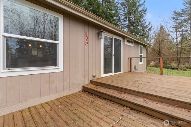 126 Burchett Rd, Onalaska, WA 98570