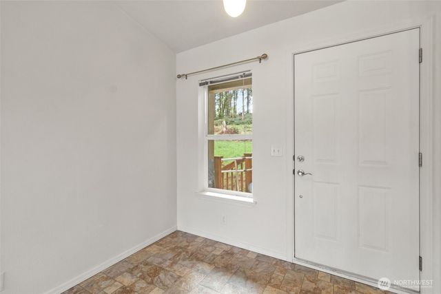 126 Burchett Rd, Onalaska, WA 98570