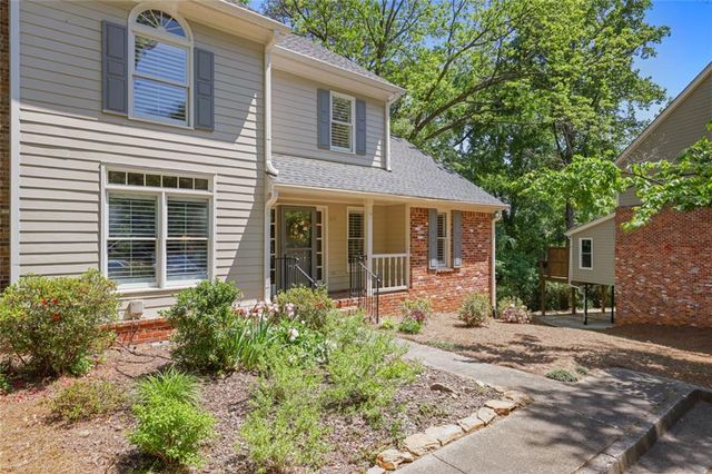216 Riverview Trail, Roswell, GA 30075