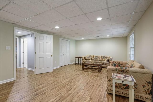 216 Riverview Trail, Roswell, GA 30075