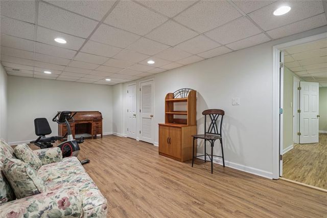 216 Riverview Trail, Roswell, GA 30075