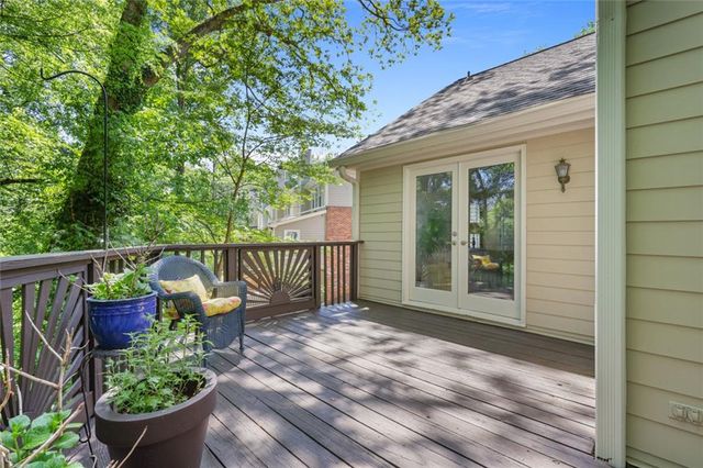 216 Riverview Trail, Roswell, GA 30075