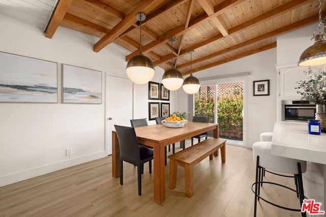 7442 Capps Avenue, Los Angeles, CA 91335