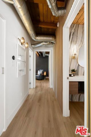 7442 Capps Avenue, Los Angeles, CA 91335